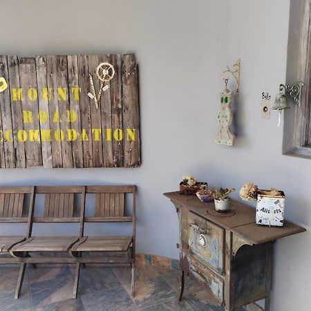 36 Mount Road Guesthouse And Self Catering بورت اليزابيث المظهر الخارجي الصورة
