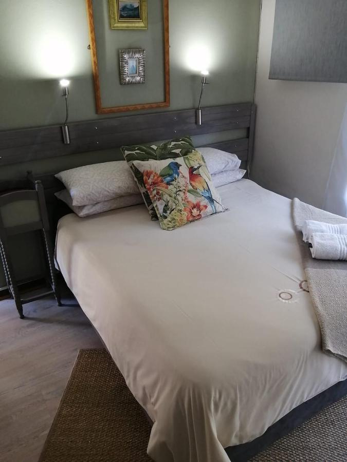 36 Mount Road Guesthouse And Self Catering بورت اليزابيث المظهر الخارجي الصورة
