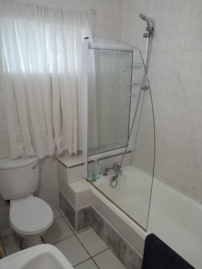 36 Mount Road Guesthouse And Self Catering بورت اليزابيث المظهر الخارجي الصورة