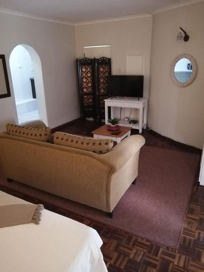36 Mount Road Guesthouse And Self Catering بورت اليزابيث المظهر الخارجي الصورة