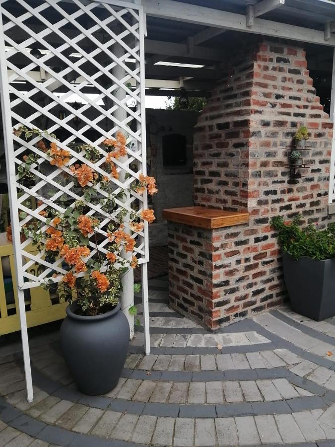 36 Mount Road Guesthouse And Self Catering بورت اليزابيث المظهر الخارجي الصورة