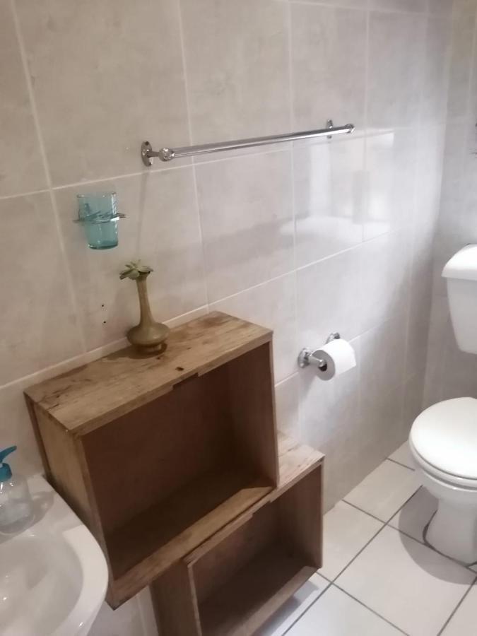 36 Mount Road Guesthouse And Self Catering بورت اليزابيث المظهر الخارجي الصورة