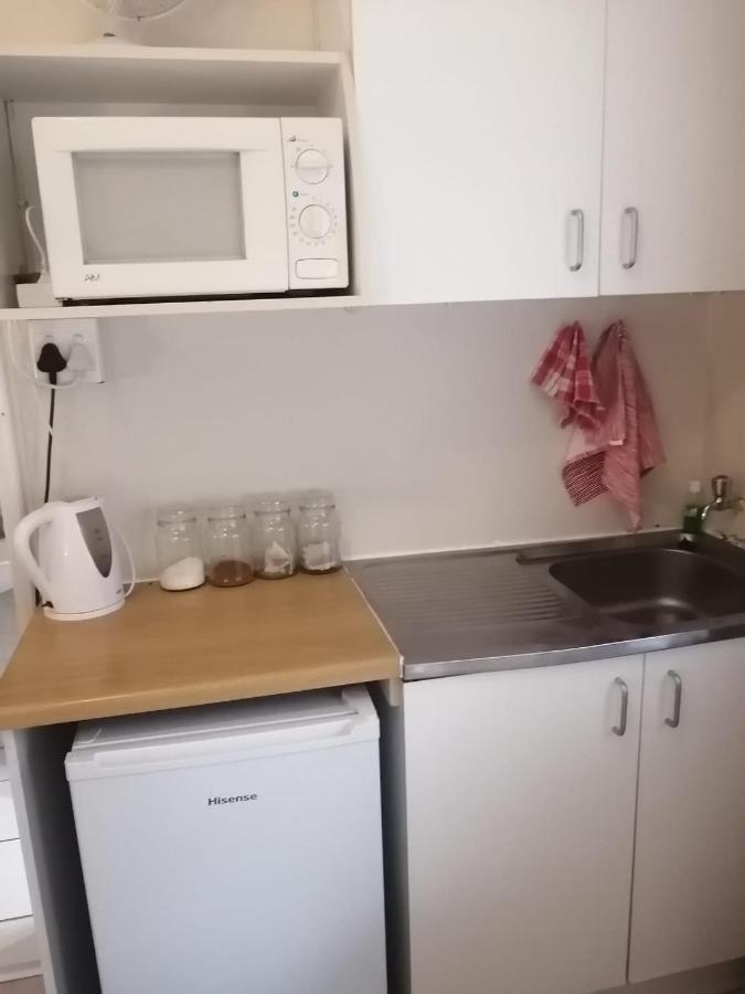 36 Mount Road Guesthouse And Self Catering بورت اليزابيث المظهر الخارجي الصورة