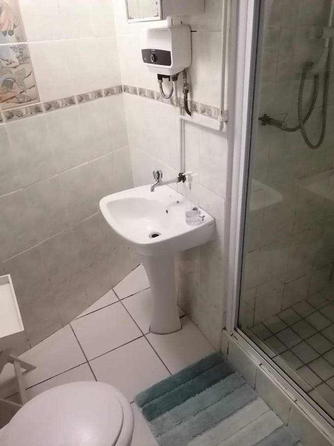 36 Mount Road Guesthouse And Self Catering بورت اليزابيث المظهر الخارجي الصورة